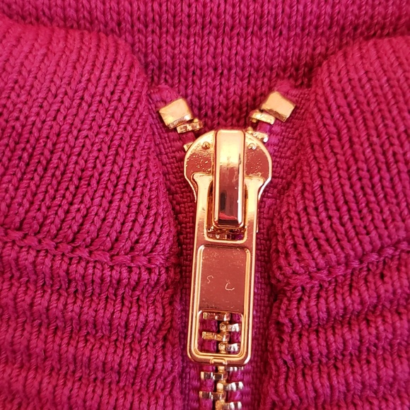 Chic Couture - Constance Ribbed Gold Zipper Dress - Picture 4 of 7